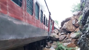 howrah bound train