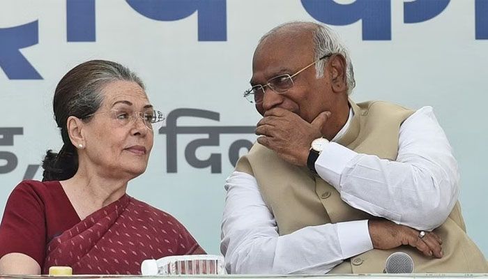 mallikarjun kharge, sonia gandhi