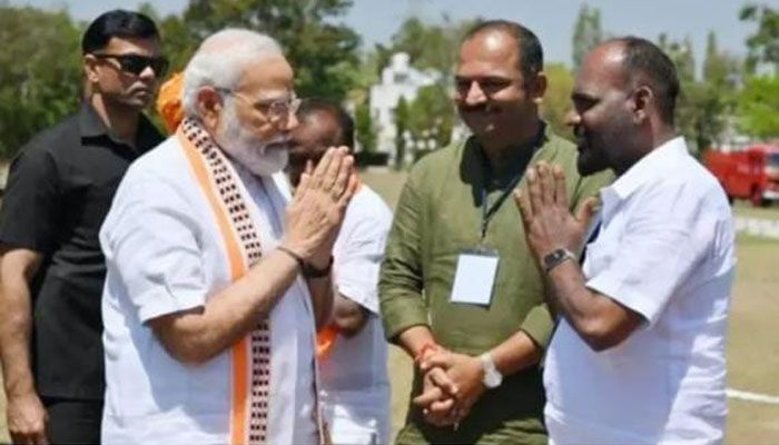 fighter ravi with pm modi