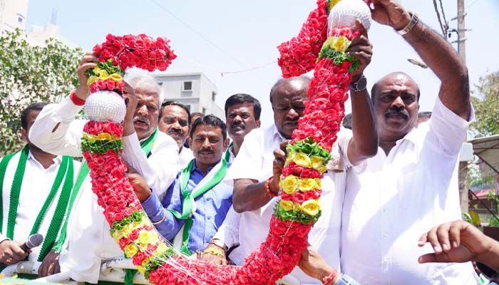 h d kumaraswamy